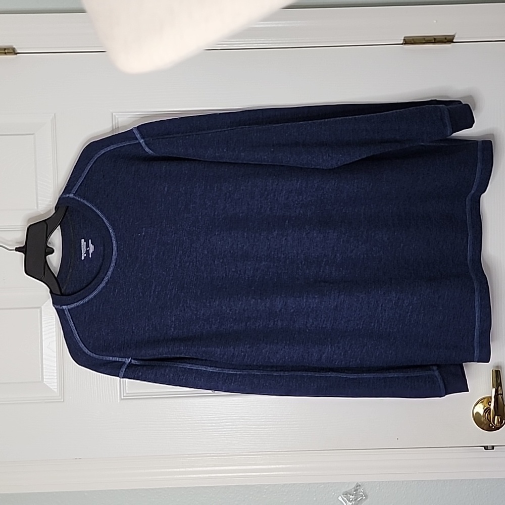 ROUNDTREE AND YORKE MEN'S TOP